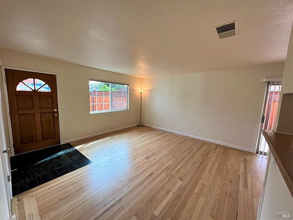 4th image of 2233 Campbell Drive