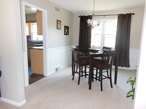 5th image of 811 Arlington Dr
