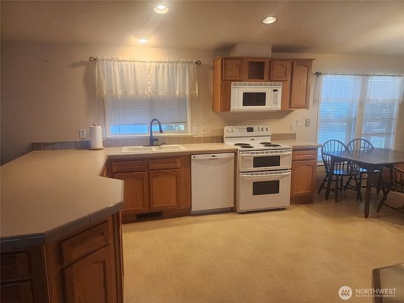 4th image of 1101 S Scheuber Road #7