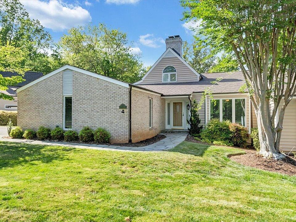 1st image of 30 Island Green Dr #4