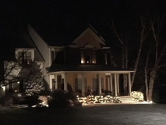 2nd image of 17 Farmington Way