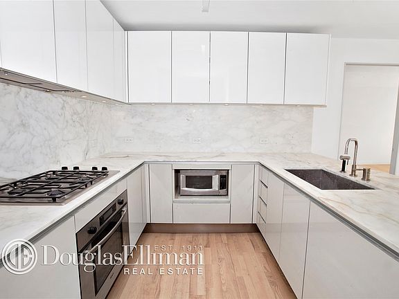 2nd image of 322 W 57th St APT 52P