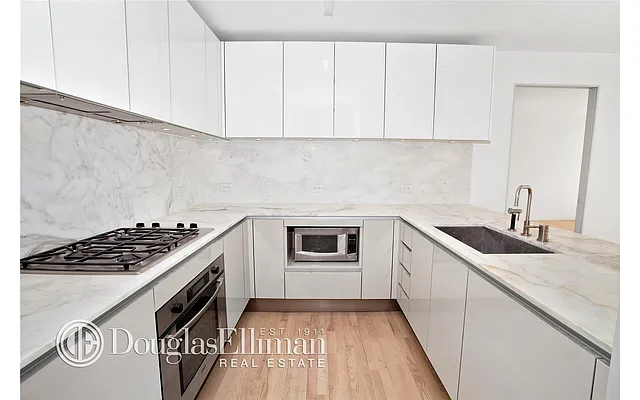 Rented by Douglas Elliman | media 22