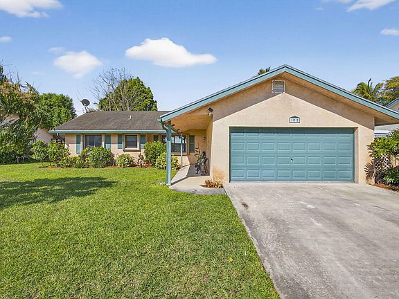 3rd image of 132 Parkwood Drive