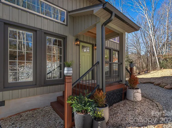 38 Macey Dr, Nebo, NC 28761