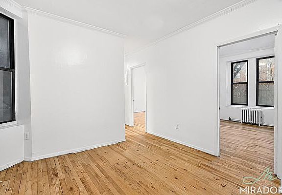 3rd image of 403 E 8th St #1