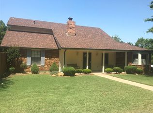2202 N Birch St, Owasso, OK 74055