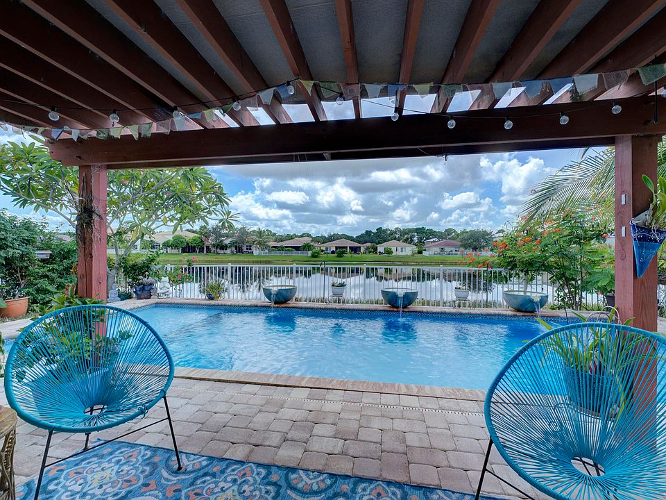 1st image of 2149 SW Newport Isles Boulevard