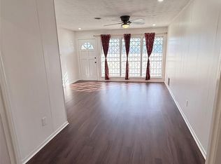 5639 Heron Dr, Houston, TX 77033