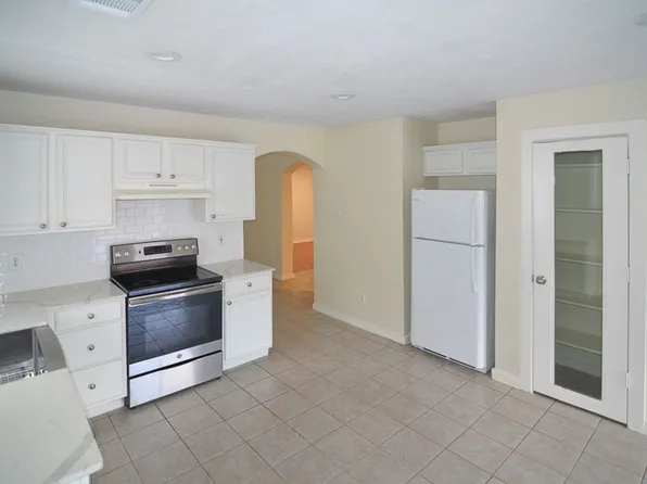 7314 Village Lake Dr, Cypress, TX 77433