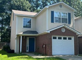 120 Candle Brook Dr, Dothan, AL 36303