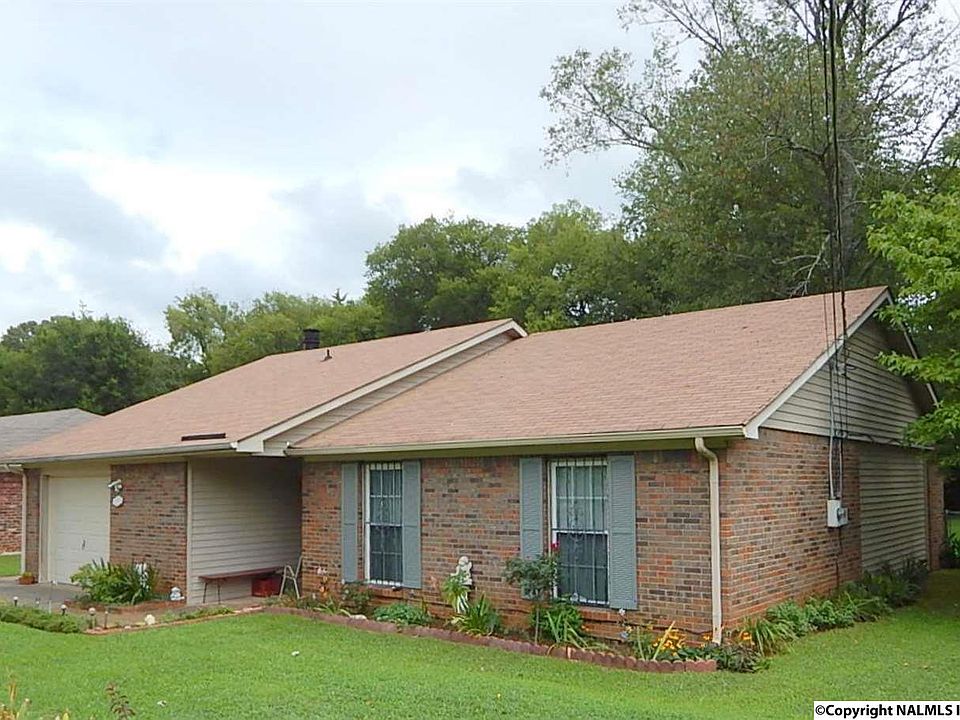 1st image of 1105 Club View Dr NW