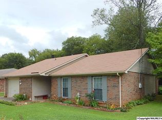 1105 Club View Dr NW, Huntsville, AL 35816