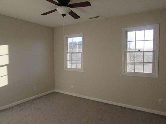 4th image of 405 River Hills Dr