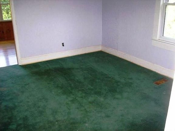 3rd image of 259 Dogwood Dr