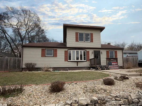 101 Daniels St, Wilmington, IL 60481