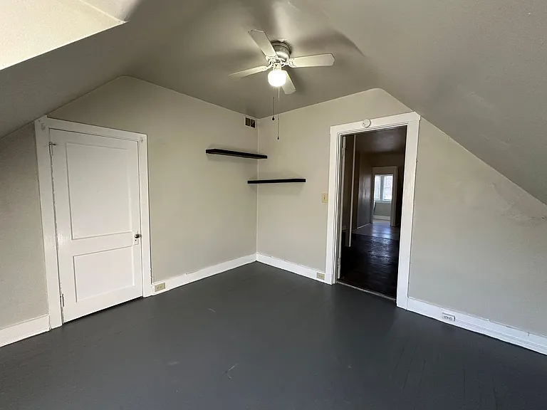 2659 Bellevue Ave — Photo 5