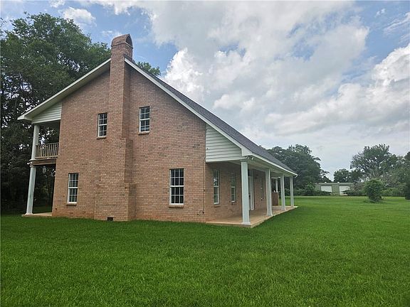 5th image of 664 Riverview Dr