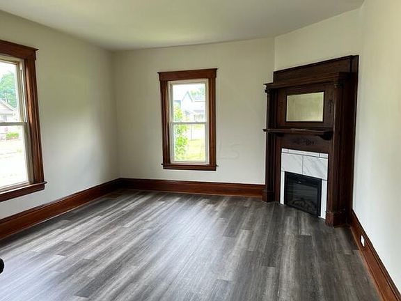 5th image of 12364 Mary St