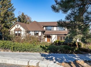 221 Lookout Point Dr, Selah, WA 98942