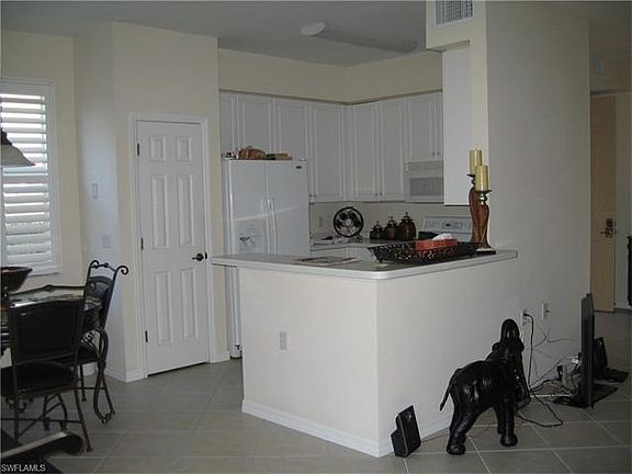 3rd image of 3978 Bishopwood Ct W Unit 102