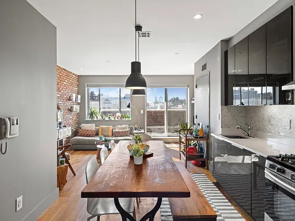 191 Spencer Street image 1 of 9