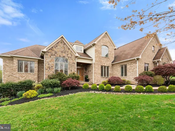 7827 Wellington Dr, Warrenton, VA 20186