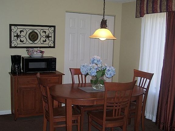 3rd image of 5049 Valleyway Dr