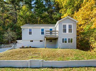 140 Leominster Rd, Sterling, MA 01564