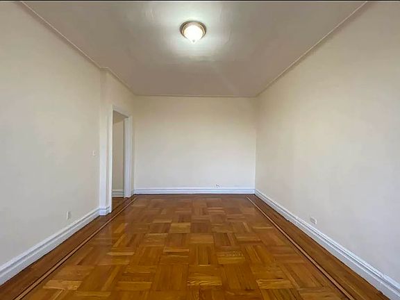 2nd image of 2319 Loring Pl N #2