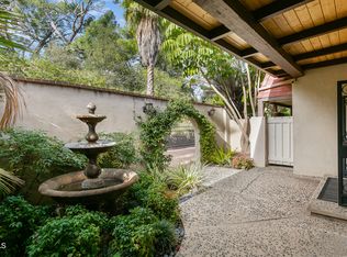 3876 Hampstead Rd, La Canada Flintridge, CA 91011
