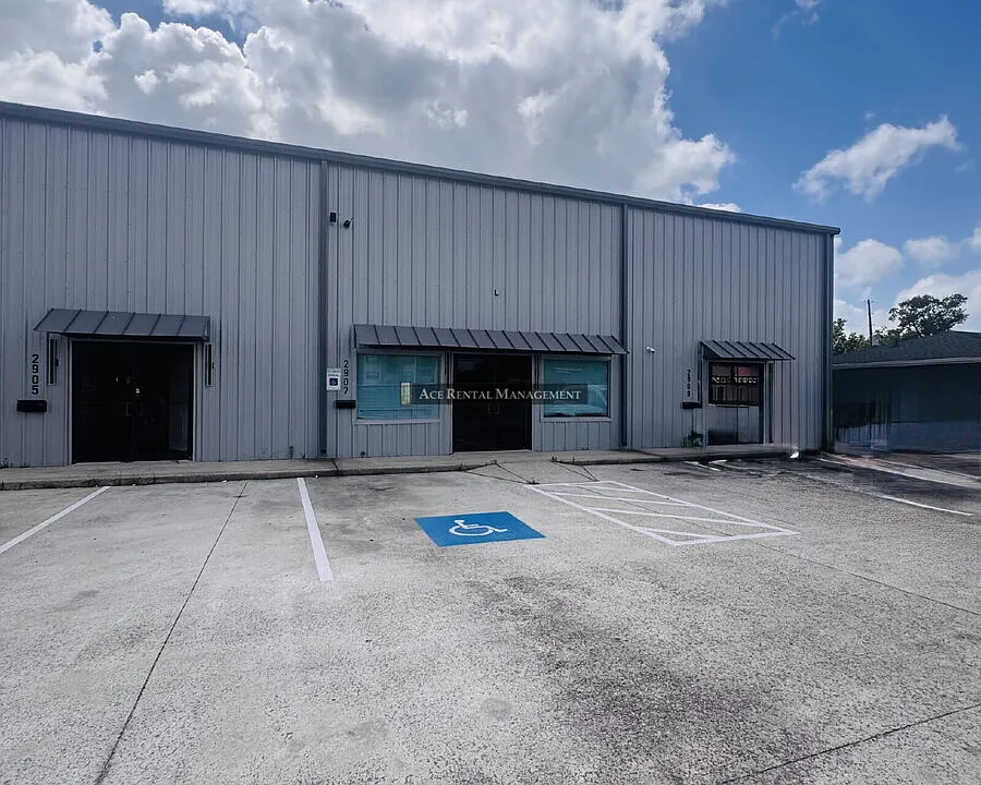 2907 Nederland Ave