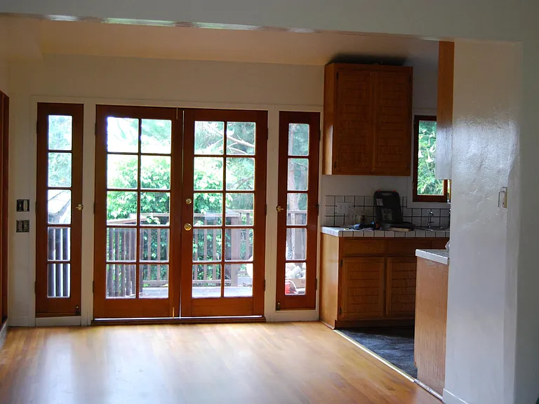 9012 Phyllis Ave — Photo 7