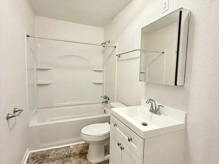 119 Oak Dr — Photo 14