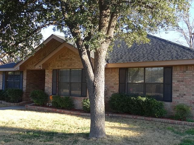 1st image of 4425 Gleneagles Dr