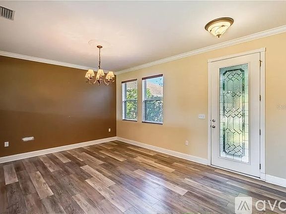 3rd image of 7049 Cascades Ct