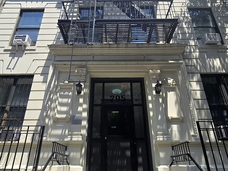 205 W 102nd St #5F — Photo 9
