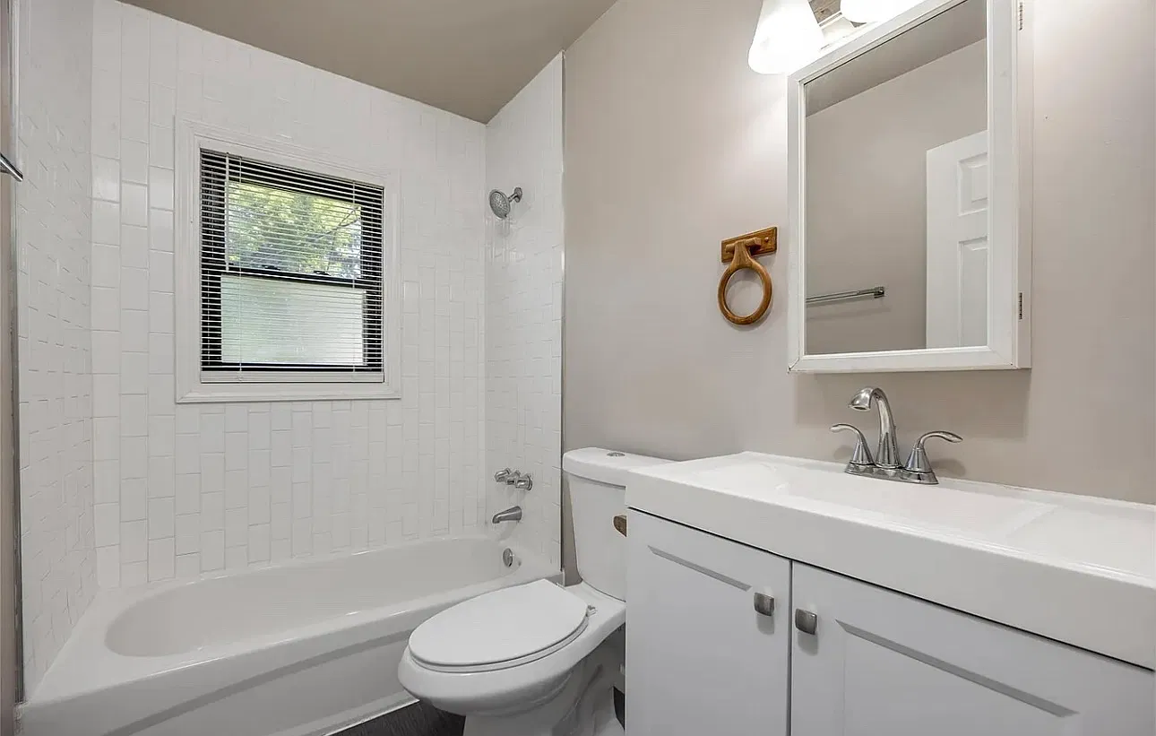 3 bed, 850 sqft, $1,500 — Photo 4