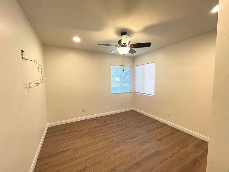 5215 Waring Rd — Photo 12