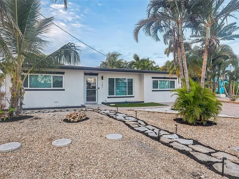 747 Pruitt Dr — Photo 4