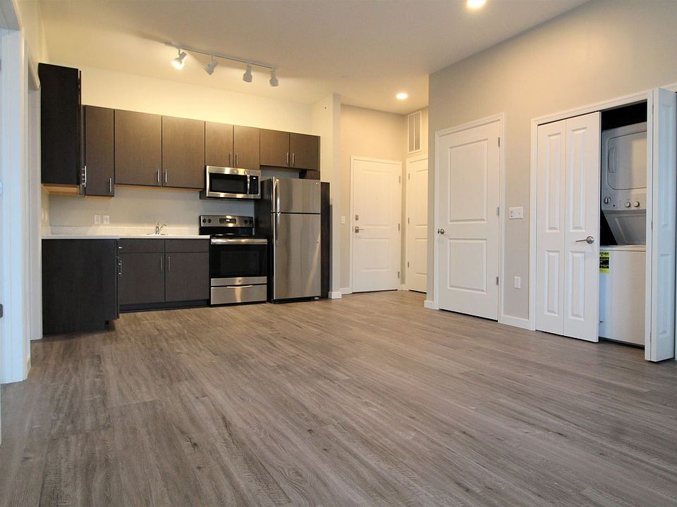 1st image of 461 High St #8107149