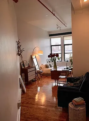 Rented by Dream Space Realty | media 8