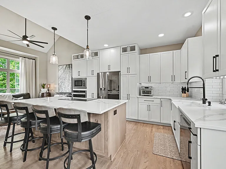 1419 NE 106th Pl — Photo 7