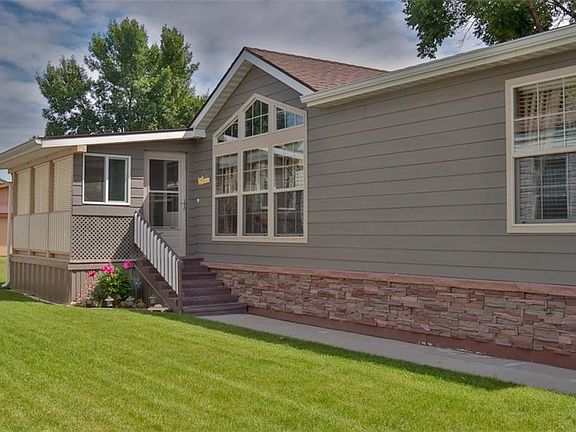 4th image of 3851 Sandpiper Ln