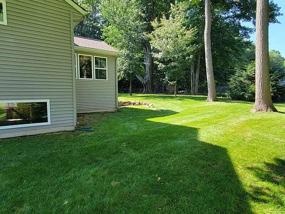 4th image of 3823 Harbor Breeze Dr