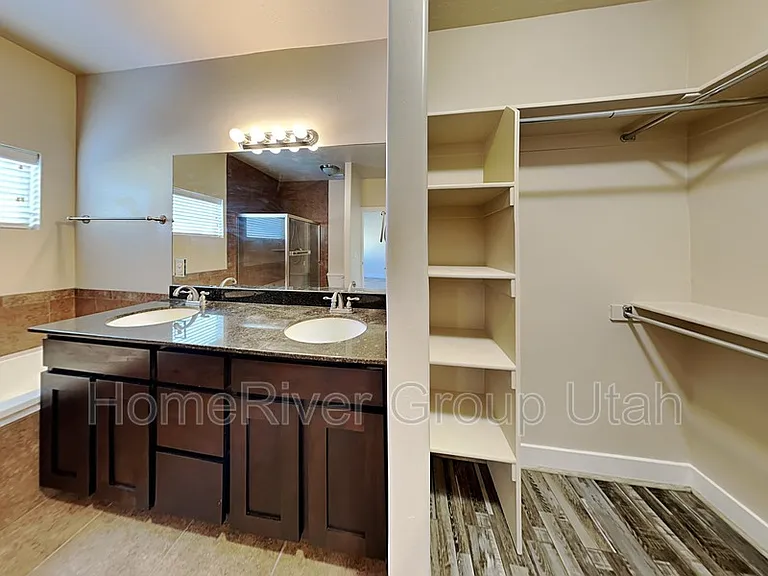 130 W Canley Vale Ln — Photo 9