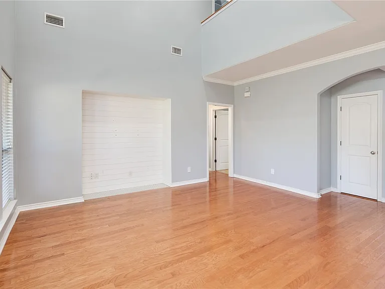 3715 Bridle Ct — Photo 4