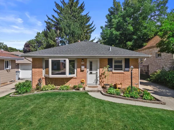 3122 South 97th STREET, Milwaukee, WI 53227