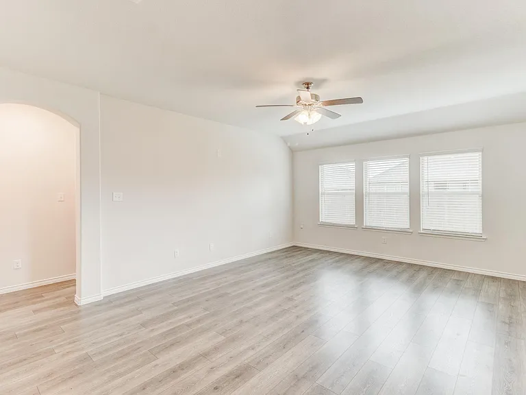903 Feldspar Way — Photo 7