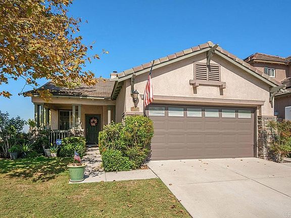 3rd image of 708 Rocking Horse Dr
